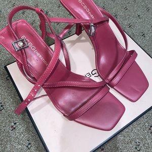 BCBG sandal